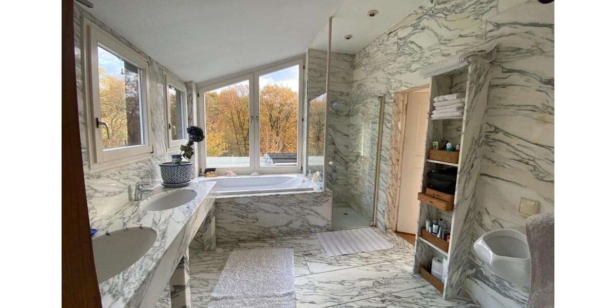 Einzigartiges Haus mit unvergleichbarem Blick zur Zwischenmiete 5 zimmer