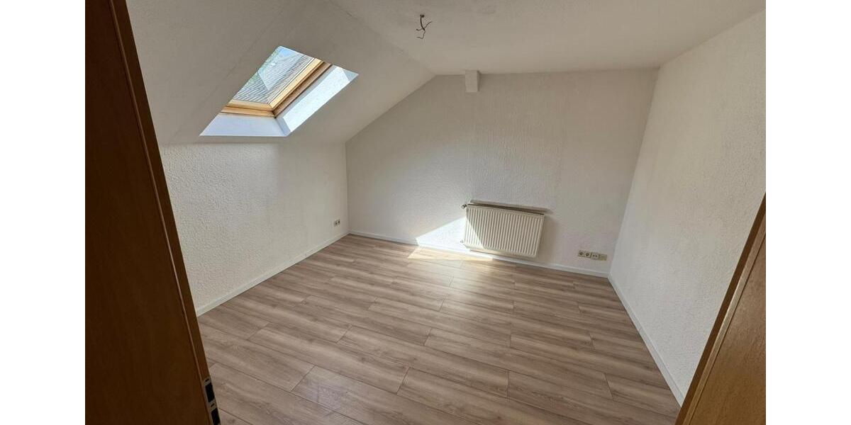 Dachgeschoßwohnung Iserlohn - 3 Zimmer, 56 m&sup2;, 450&euro; | Angebot:26347741