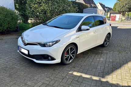 Toyota Auris 127.000 km 14.250 &euro; Dortmund 44328