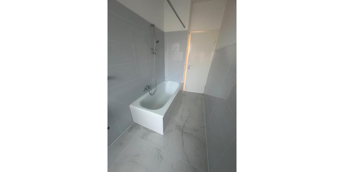 Etagenwohnung Dortmund Gartenstadt - 3 Zimmer, 82 m&sup2;, 999&euro; | Angebot:25930828