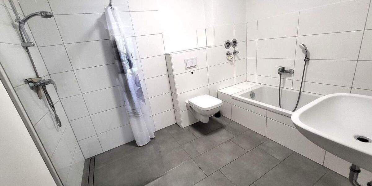 Etagenwohnung Hemer - 2 Zimmer, 83 m&sup2;, 995&euro; | Angebot:24775503