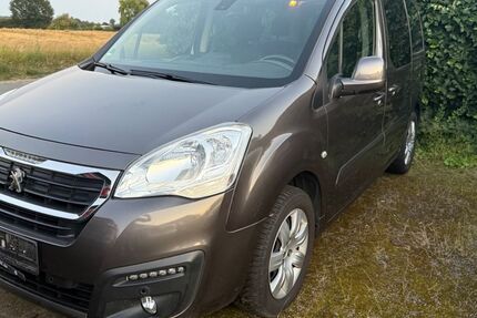 Peugeot Partner 88.725 km 8.950 € Waltrop 45731