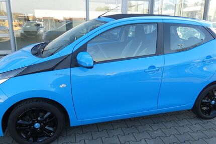 Toyota Aygo (X) 68.000 km 7.000 &euro; Bergkamen 59192