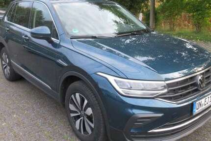 VW Tiguan MOVE 1.5 TSI DSG NAVI AHK KAMERA LED ALU AC 38.000 km 29.988 € Bergkamen 59192