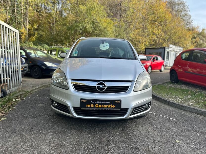 Opel Zafira 119.020 km 3.999 € Essen 45145