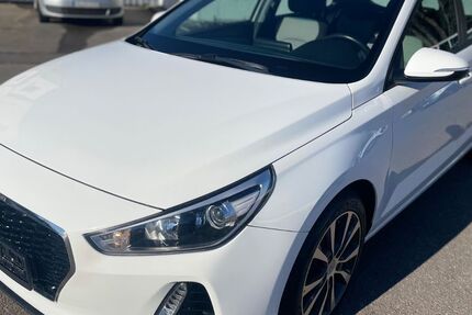 Hyundai i30 75.000 km 13.900 &euro; Iserlohn 58638