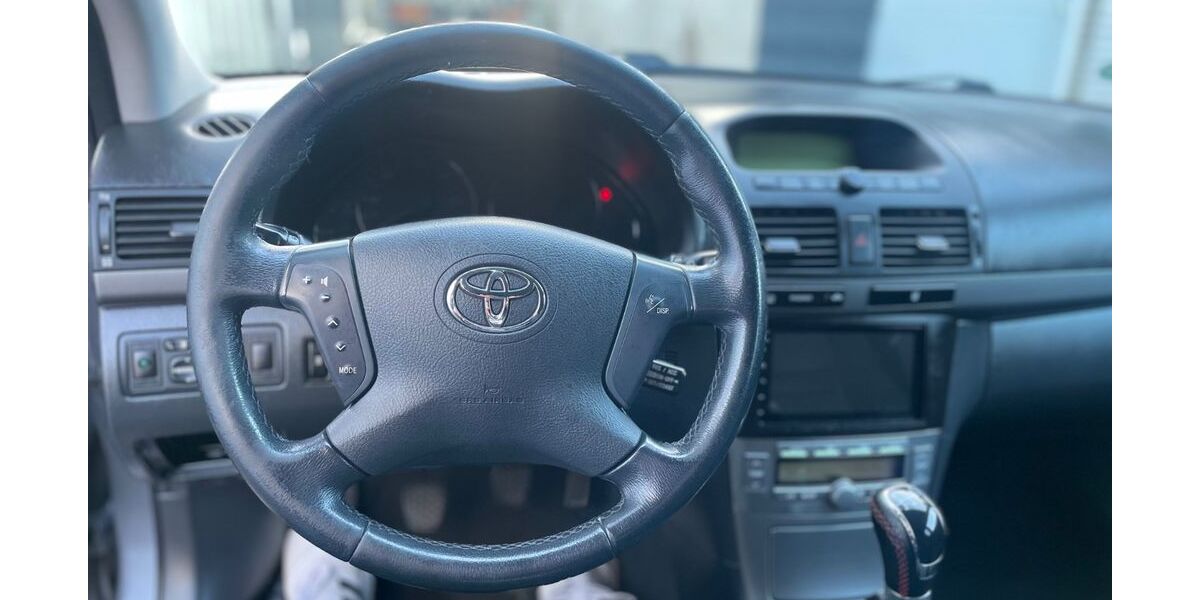 Toyota Avensis 354.189 km 1.800 &euro; Hagen 58095