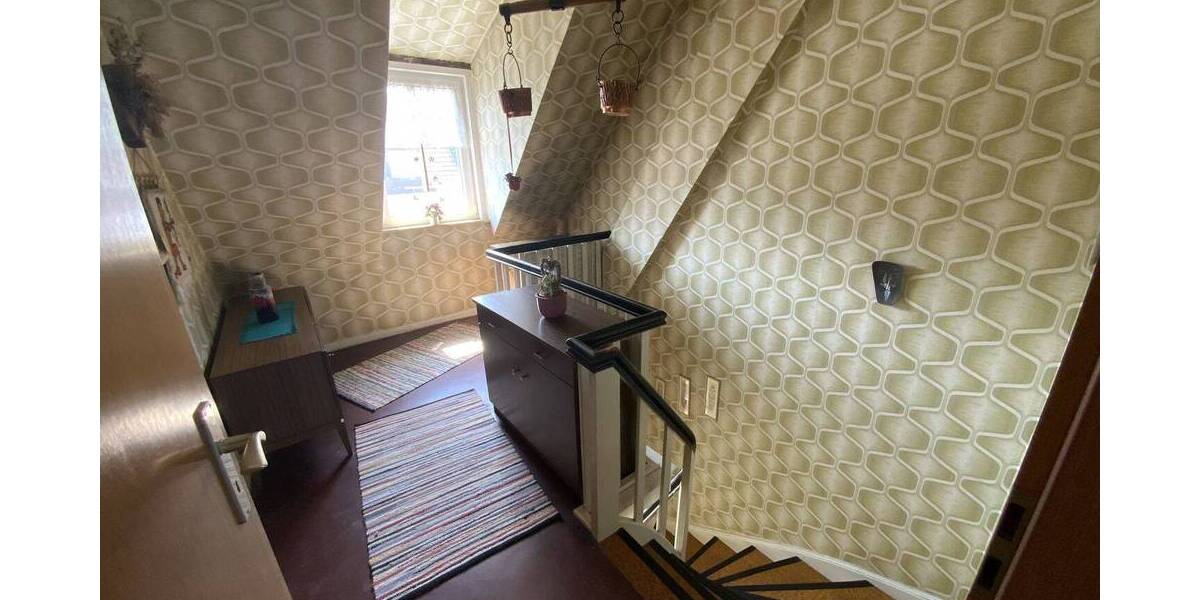 Reihenendhaus Lünen Alstedde - 7 Zimmer, 121 m&sup2;, 290.000&euro; | Angebot:22232531