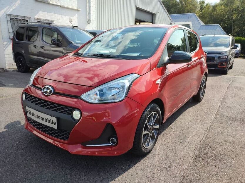 i10