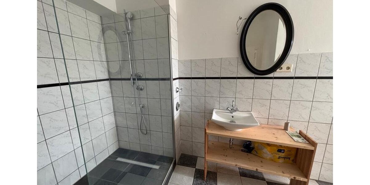 Etagenwohnung Ennepetal - 5 Zimmer, 120 m&sup2;, 1.000&euro; | Angebot:26130735