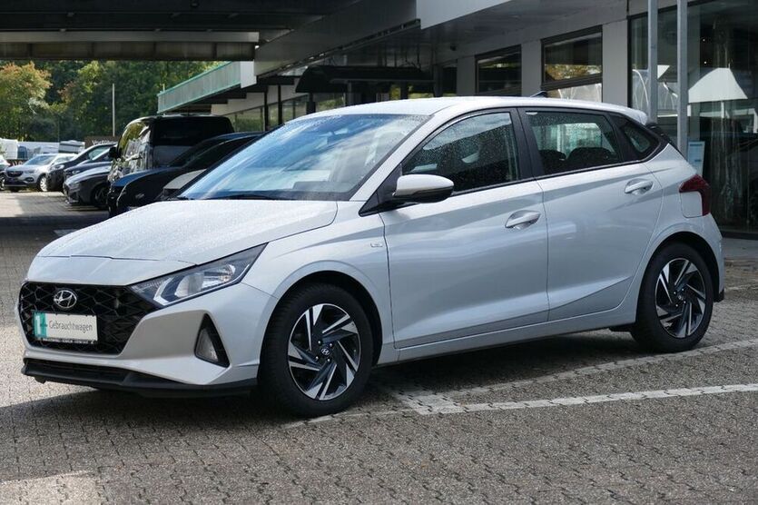 i20