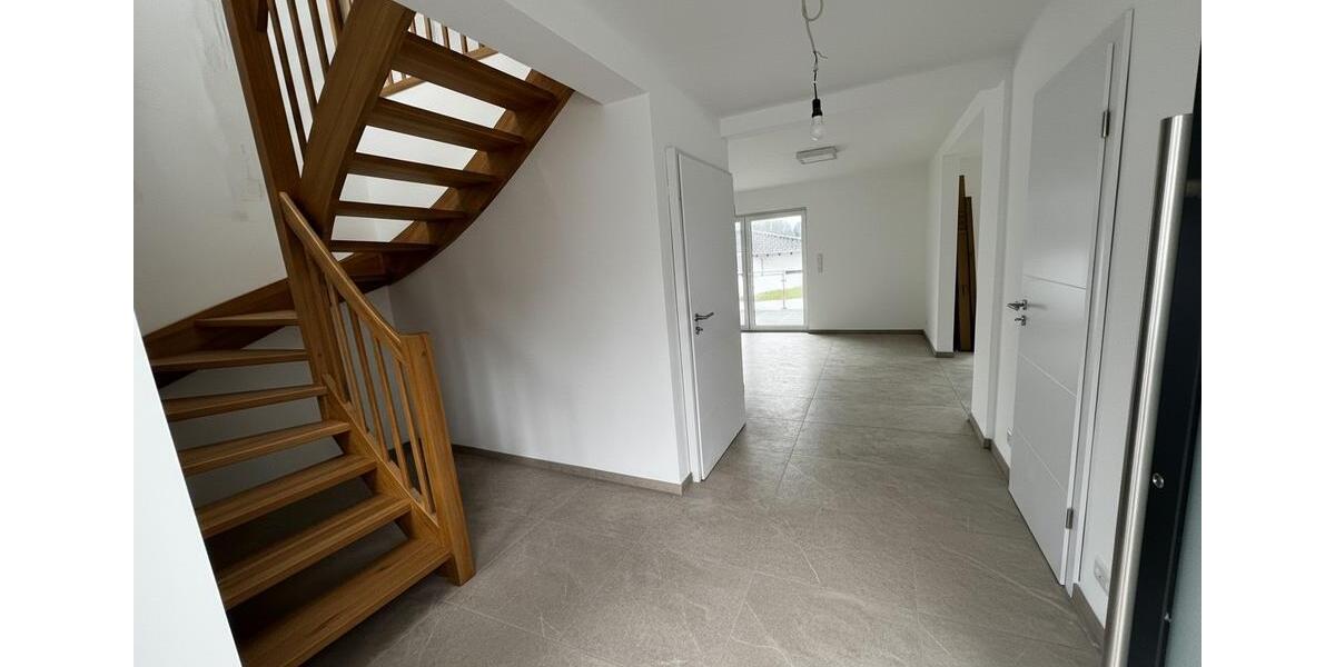 Einfamilienhaus Hemer - 5 Zimmer, 160 m&sup2;, 1.600&euro; | Angebot:26313894