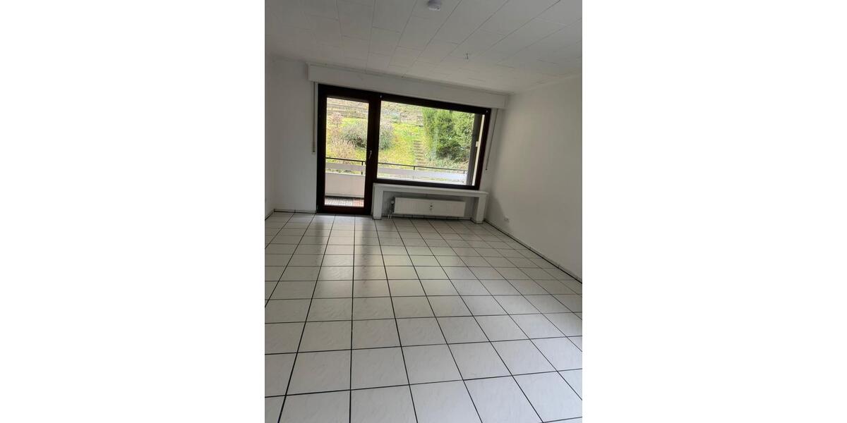Etagenwohnung Hagen Hohenlimburg - 3 Zimmer, 84 m&sup2;, 850&euro; | Angebot:25875961