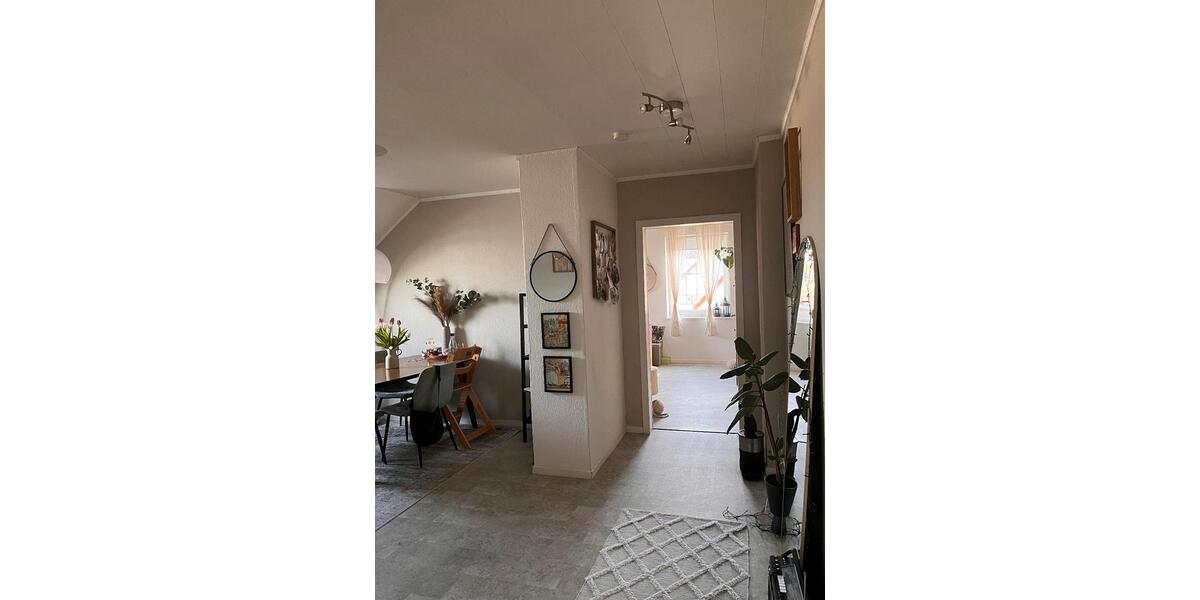 Dachgeschoßwohnung Dortmund Brackel - 4 Zimmer, 92 m&sup2;, 936&euro; | Angebot:25638777