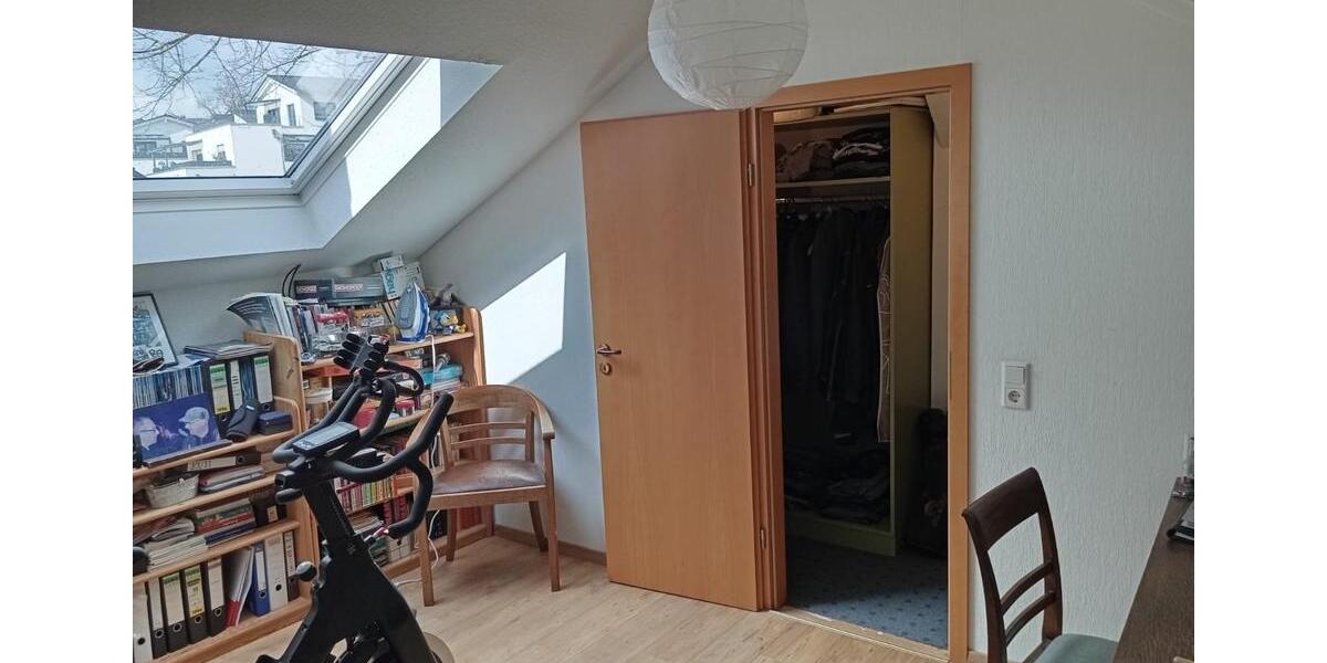 Dachgeschoßwohnung Ennepetal - 3 Zimmer, 83 m&sup2;, 700&euro; | Angebot:26196218