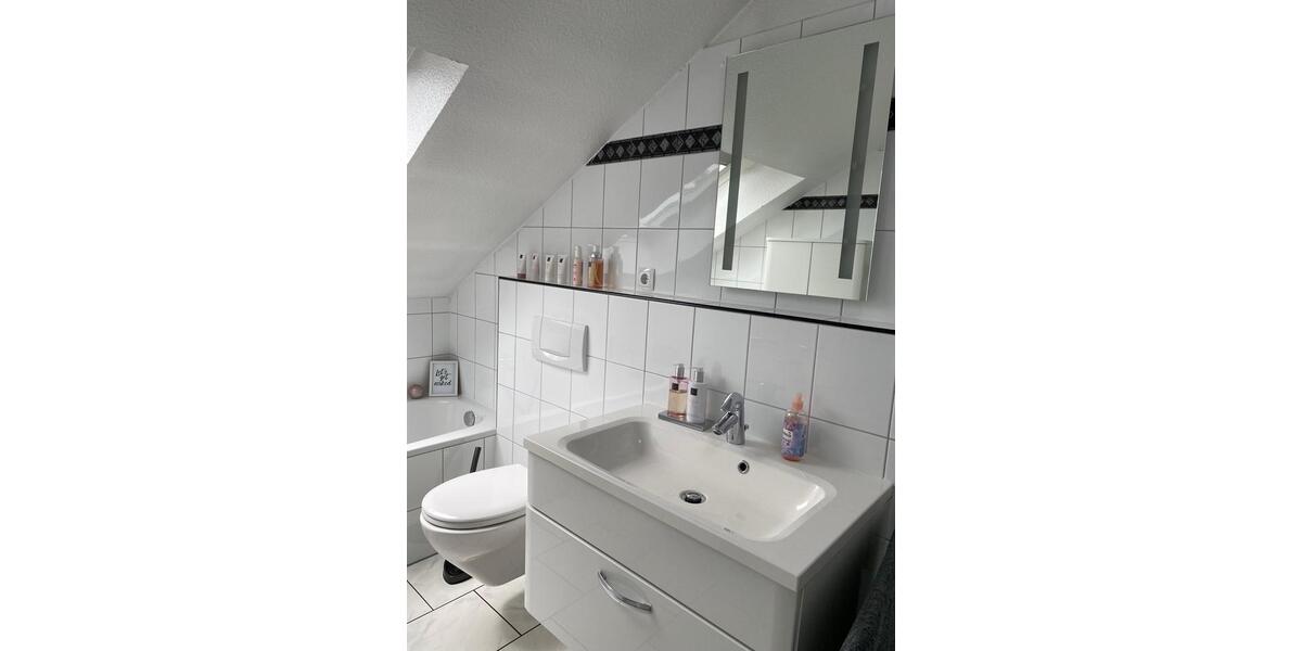 Dachgeschoßwohnung Castrop-Rauxel Becklem - 3.5 Zimmer, 86 m&sup2;, 250.000&euro; | Angebot:23274459