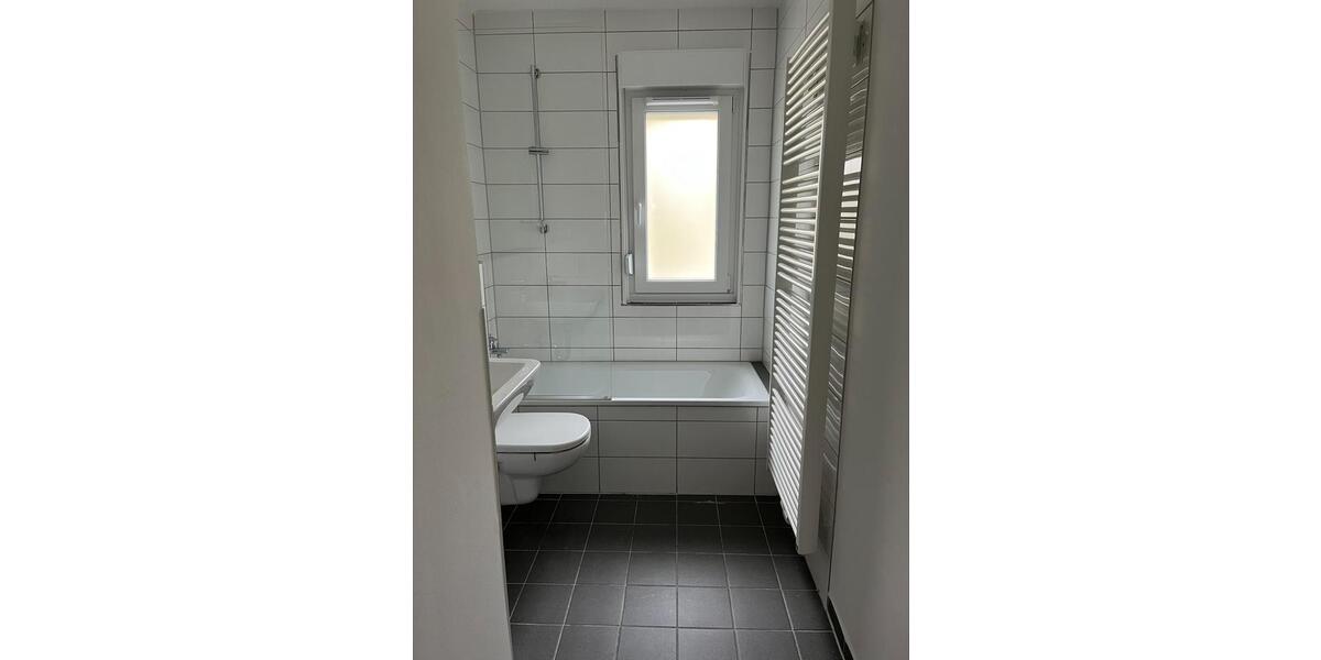 Dachgeschoßwohnung Dortmund Innenstadt West - 2.5 Zimmer, 55 m&sup2;, 658&euro; | Angebot:24656153