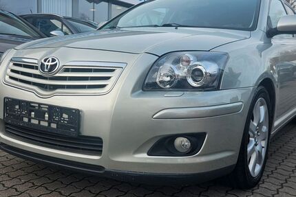 Toyota Avensis 141.000 km 4.999 &euro; Bochum 44866
