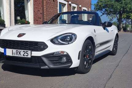 Abarth 124 Spider