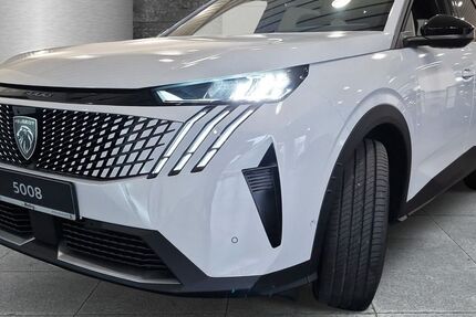 Peugeot 5008 18.000 km 39.200 € Herten 45699