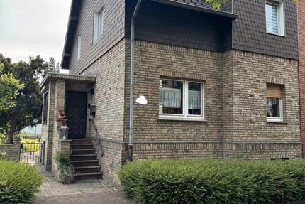 Gepflegte 5-Zimmer-Doppelhaushälfte mit großem in Castrop-Rauxel 5 zimmer