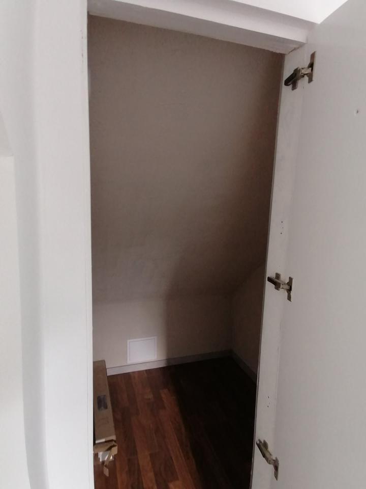 3-Zimmer Dachgeschosswohnung mit Klimaanlage zimmer