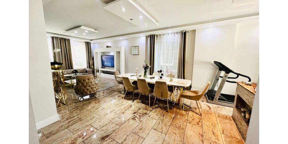 Große, helle EG-Wohnung (130qm) mit Terrasse, Garten, modern 3 zimmer