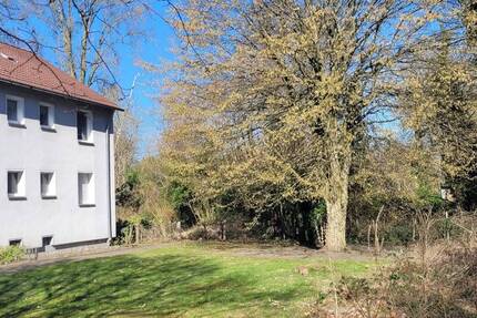 Uns gibt es nur im Doppelpack....zwei Eigentumswohnungen unter einem Dach 8 zimmer