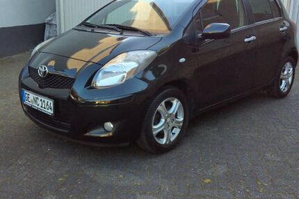 Toyota Yaris 81.400 km 6.999 &euro; Gelsenkirchen 45886