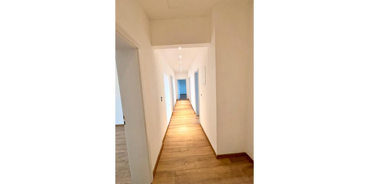 Dachgeschoßwohnung Hagen Hagen-Nord - 3.5 Zimmer, 95 m&sup2;, 159.000&euro; | Angebot:24771113