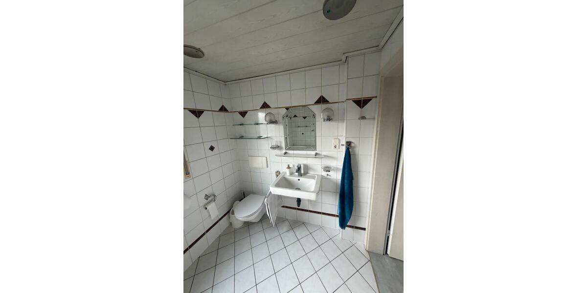 Einfamilienhaus Bergkamen - 4 Zimmer, 140 m&sup2;, 1.400&euro; | Angebot:24459101