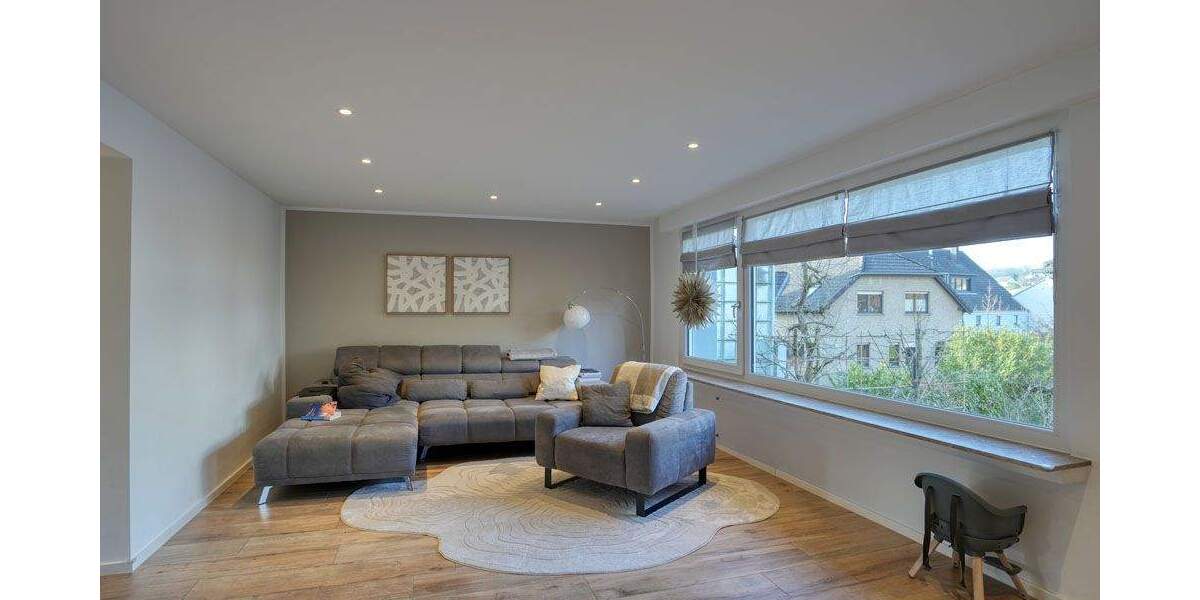 Doppelhaushälfte Bochum Stiepel - 5 Zimmer, 218 m&sup2;, 850.000&euro; | Angebot:25687051