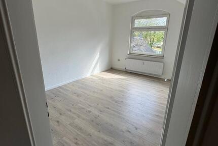 Wohnung Gelsenkirchen Gelsenkirchen-Nord - 2.5 Zimmer, 50 m&sup2;, 300&euro; | Angebot:25920014
