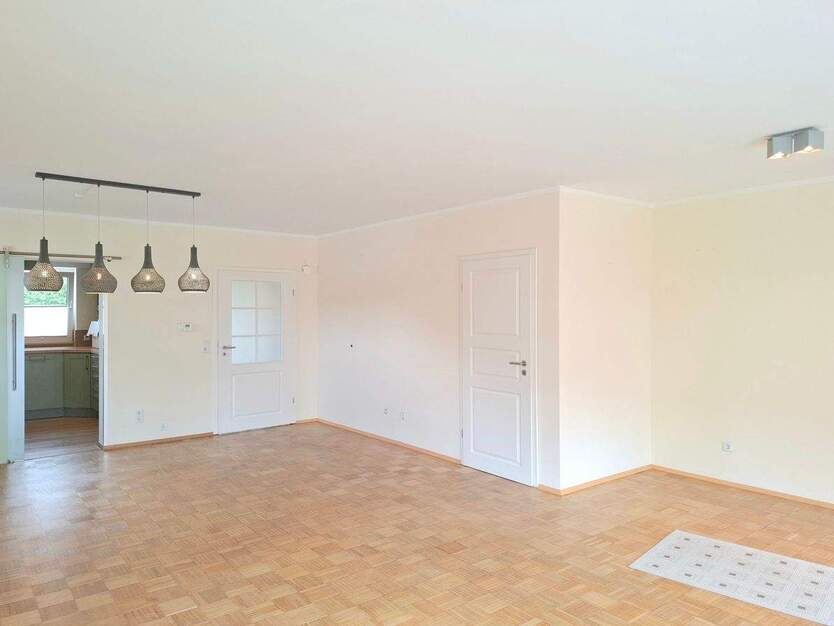 Reihenendhaus in ruhiger Anliegerstraße von Castrop-Rauxel auf Kaufgrundstück. 4 zimmer