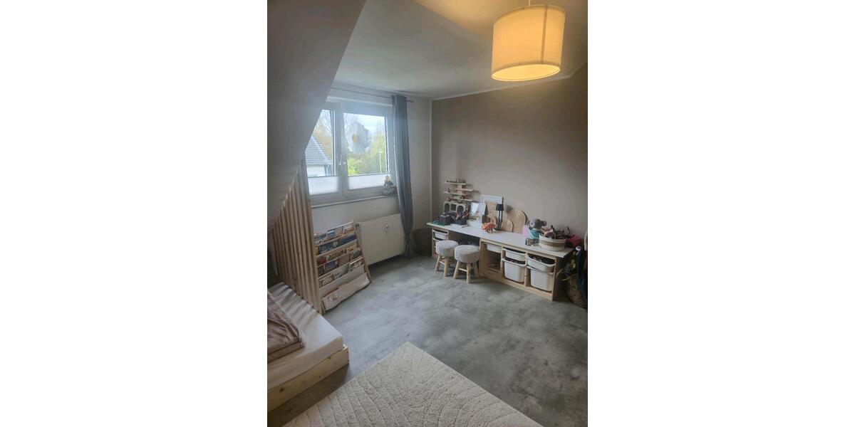 Dachgeschoßwohnung Herne Wanne - 3 Zimmer, 75 m&sup2;, 150.000&euro; | Angebot:26003553