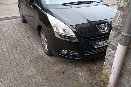 Peugeot 5008 260.000 km 2.999 &euro; Hagen 58093
