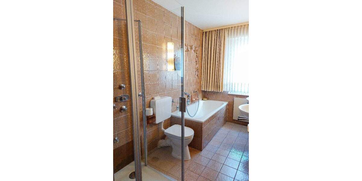 Mehrfamilienhaus, Wohnhaus Hagen Hohenlimburg - 1 Zimmer, 207 m&sup2;, 480.000&euro; | Angebot:24530165