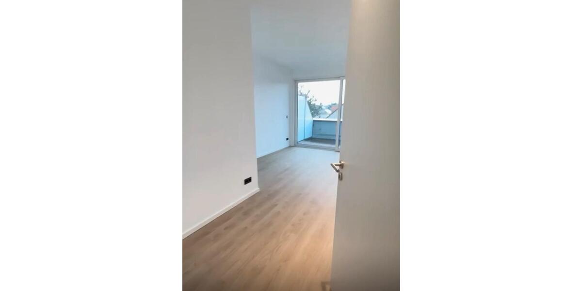 Einfamilienhaus Iserlohn Sümmern - 3 Zimmer, 136 m&sup2;, 2.145&euro; | Angebot:24754656