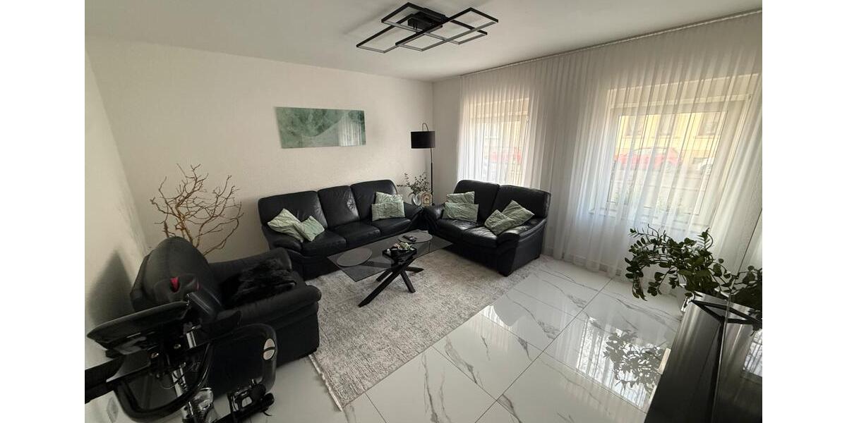 Erdgeschoßwohnung Menden (Sauerland) - 3 Zimmer, 85 m&sup2;, 720&euro; | Angebot:24831791