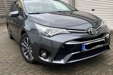 Toyota Avensis 66.450 km 16.500 € Dortmund 44265