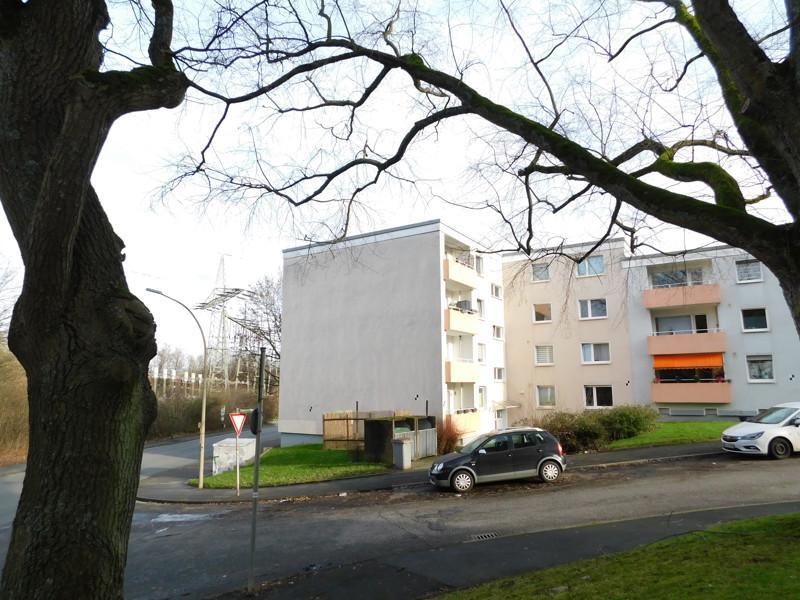 Geräumige 3-R-Wohnung mit Balkon! zimmer