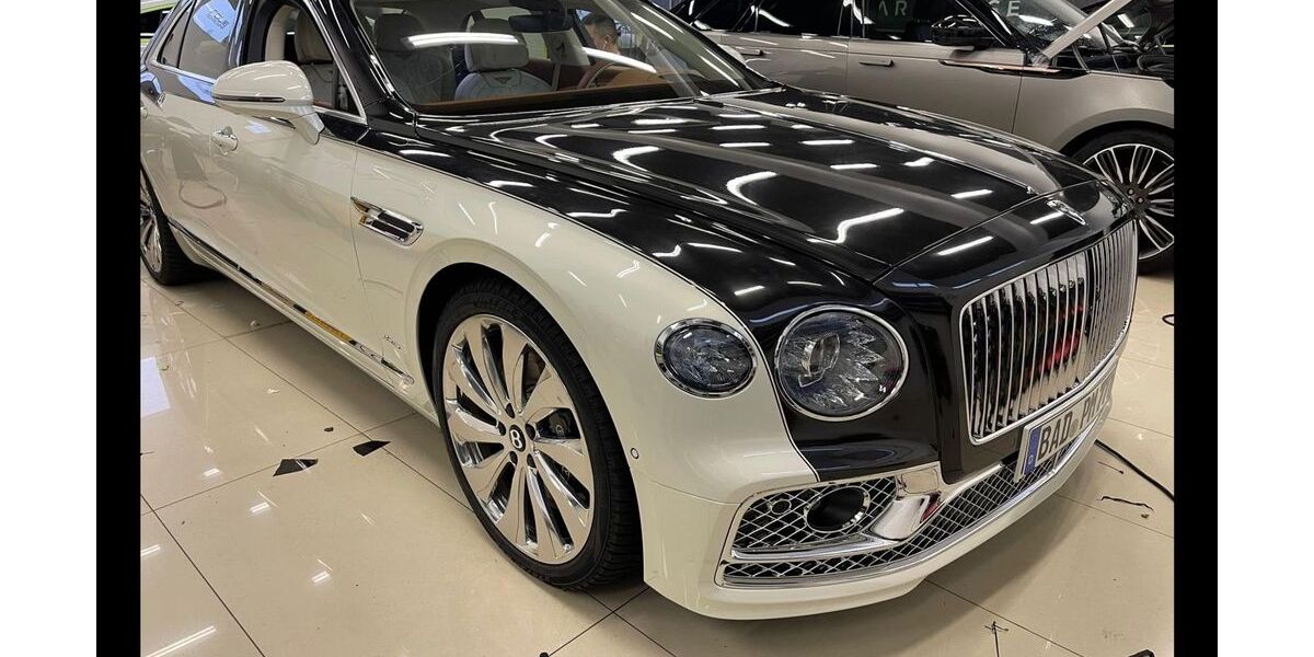 Bentley Flying Spur 5.800 km 189.900 &euro; Dortmund 44379