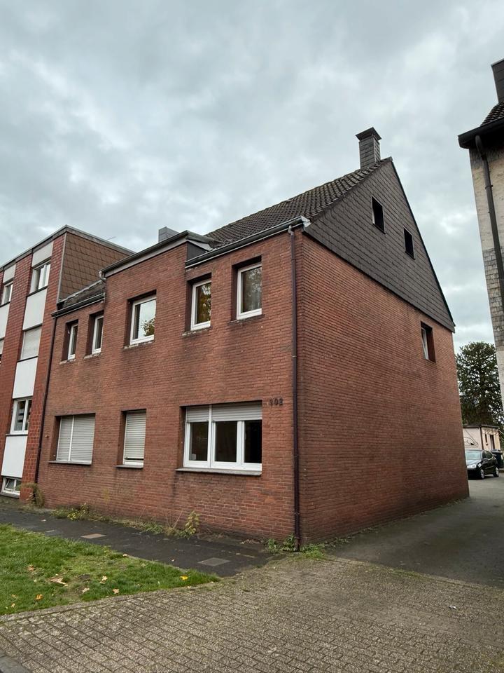 Mehrfamilienhaus mit großem Grundstück zimmer