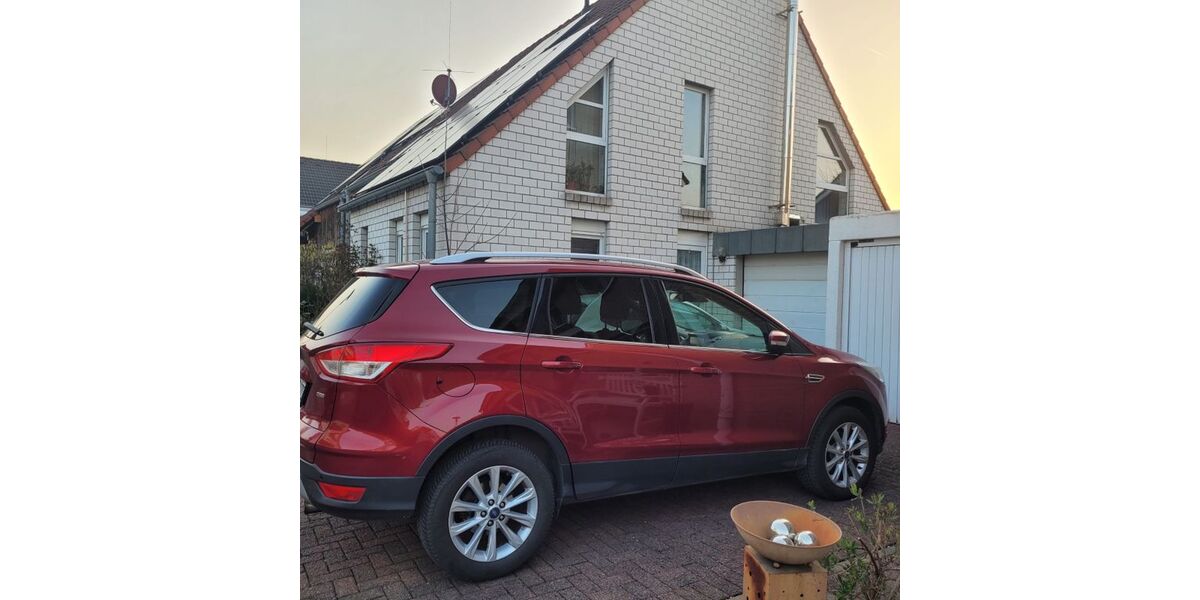 Ford Kuga 120.300 km 9.200 &euro; Bergkamen 59192