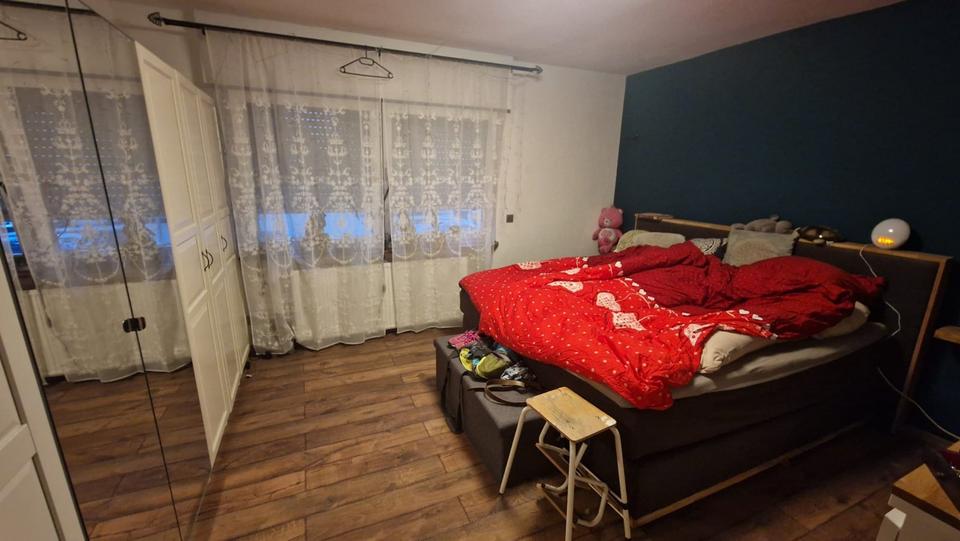 Helle 3,5-Zimmer-Erdgeschosswohnung mit eigenem Garten & Garage – 3 zimmer