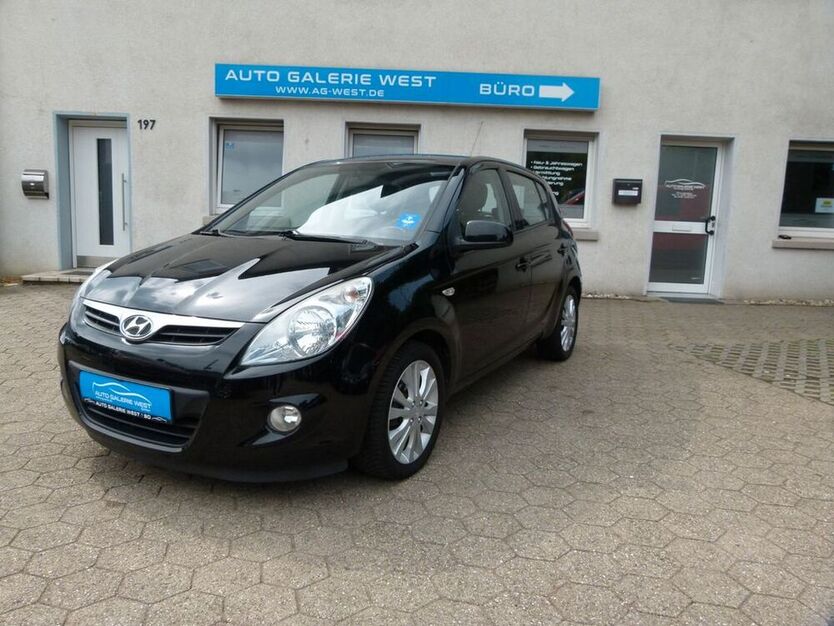 i20