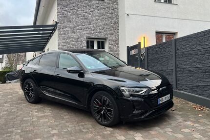 Audi Q8 e-tron 27.500 km 59.500 &euro; Gelsenkirchen 45892