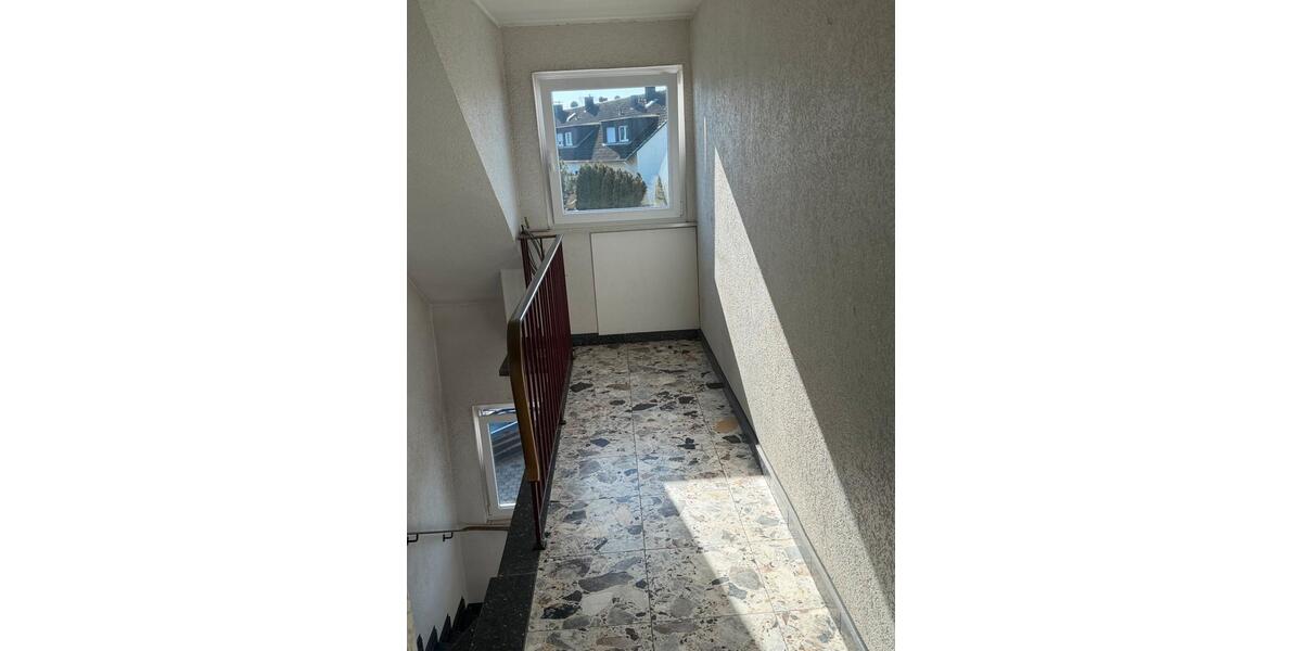 Etagenwohnung Witten Heven - 5 Zimmer, 120 m&sup2;, 1.500&euro; | Angebot:24839135