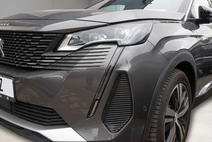 Peugeot 3008 42.678 km 29.590 &euro; Gelsenkirchen 45881
