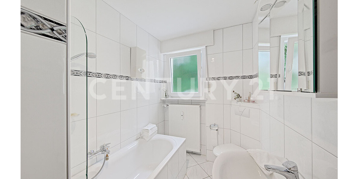 Gepflegtes Mehrfamilienhaus als Investitionschance 21 zimmer